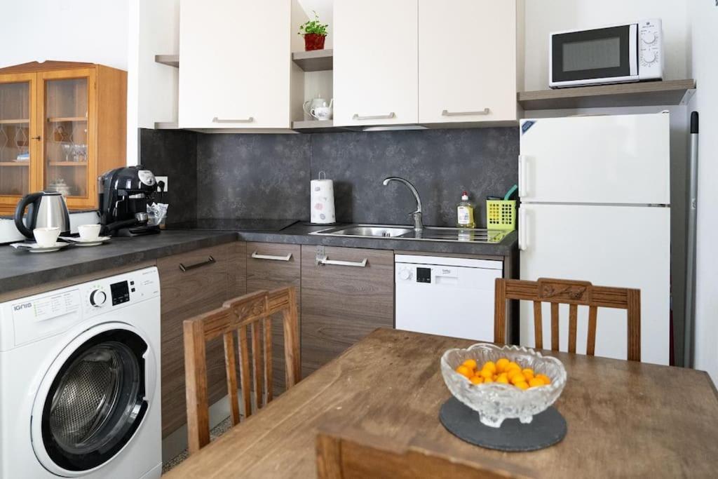 La Casa Di Ros Apartment Perinaldo ภายนอก รูปภาพ